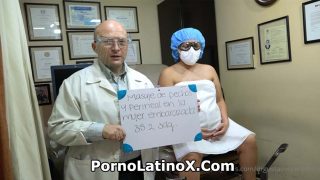 Latina Embarzada es Masajeada y Examinada  – Dr. Gustavo Quiros Para Onlyfans Latino